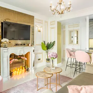 luxury-2-bedroom-apartment-eiffel-tower.fr-paris.fr/